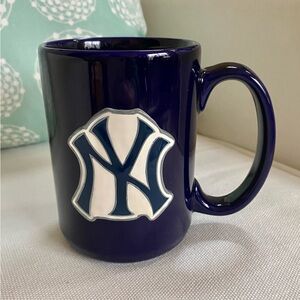 New York Yankees MLB Raised Lettering Logo Blue Coffee Mug W Official Sticker